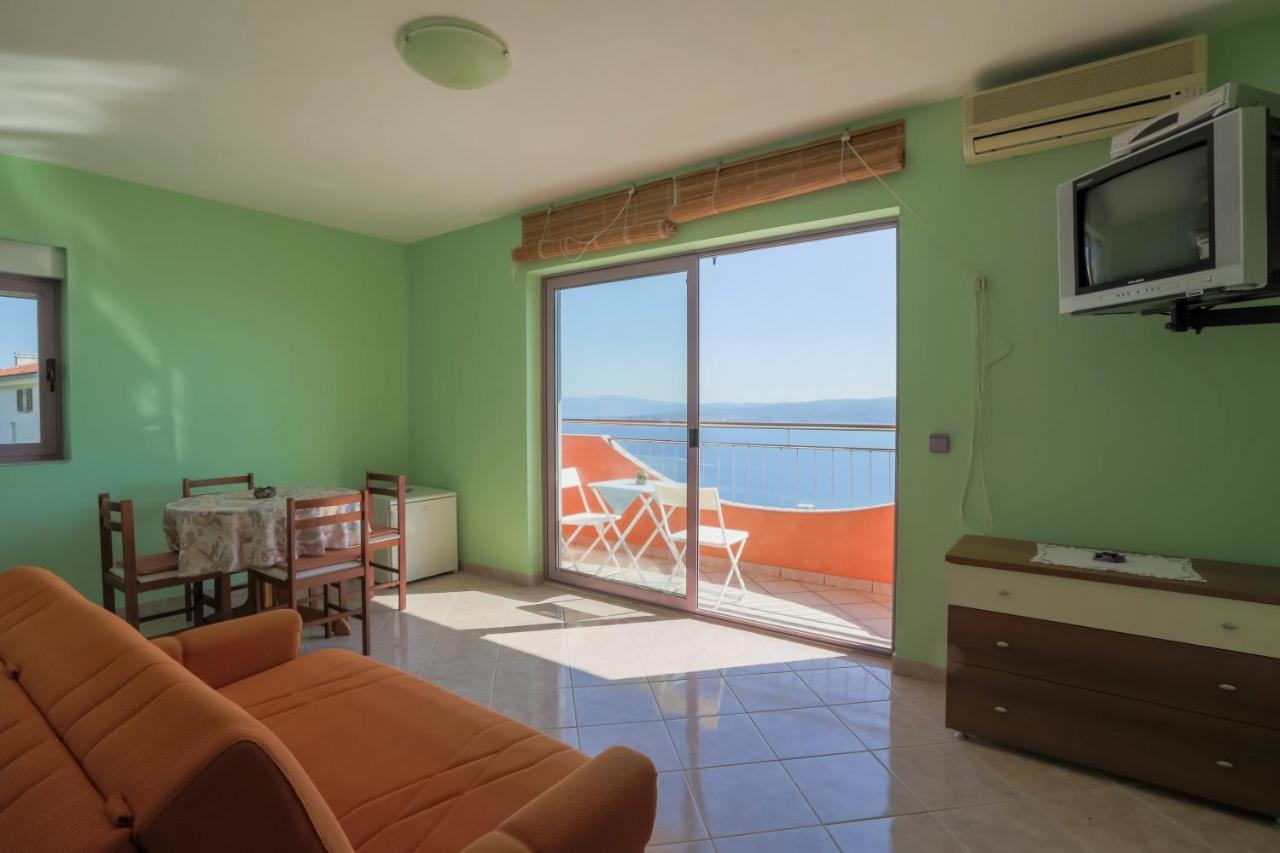 Apartmani Rino Dramalj Exterior foto